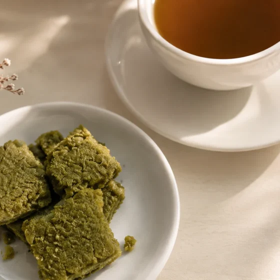 Torta al tè Matcha senza burro, latte e uova