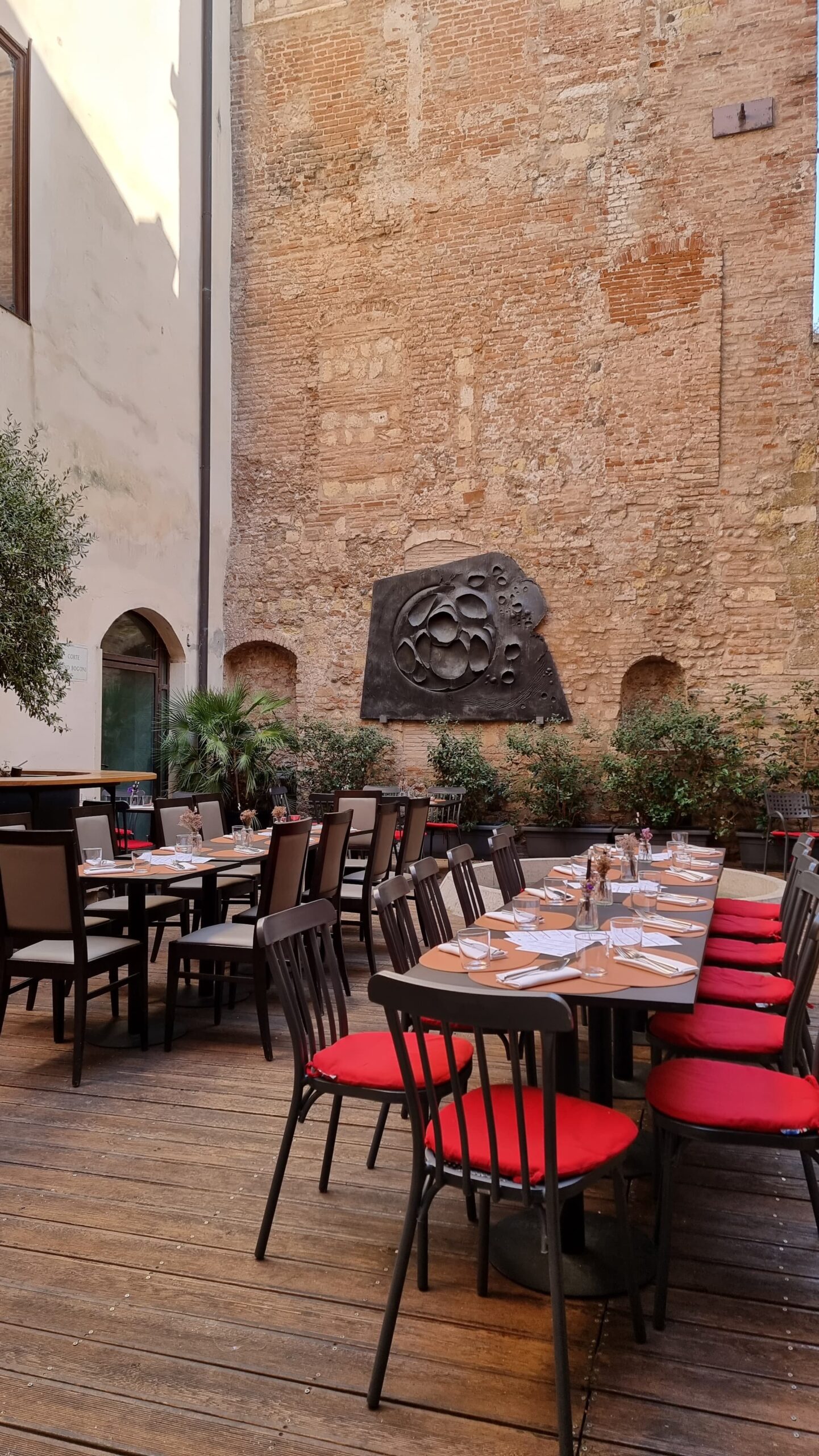 Amo Bistrot, interno del chiostro