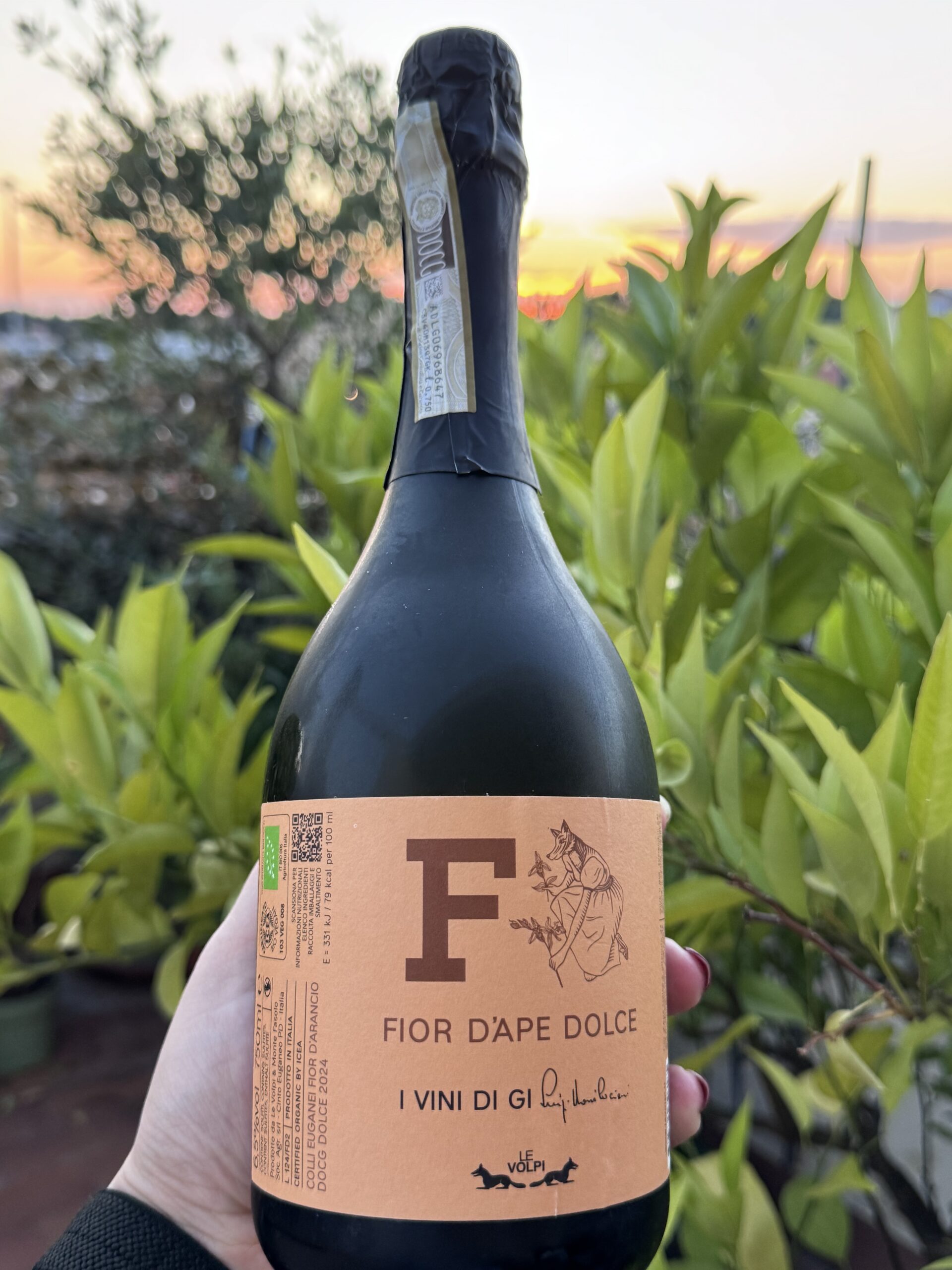 Le Volpi “Fior d’Ape” Colli Euganei Fior d’Arancio Spumante DOCG Le Volpi “Fior d’Ape” Colli Euganei Fior d’Arancio Spumante DOCG