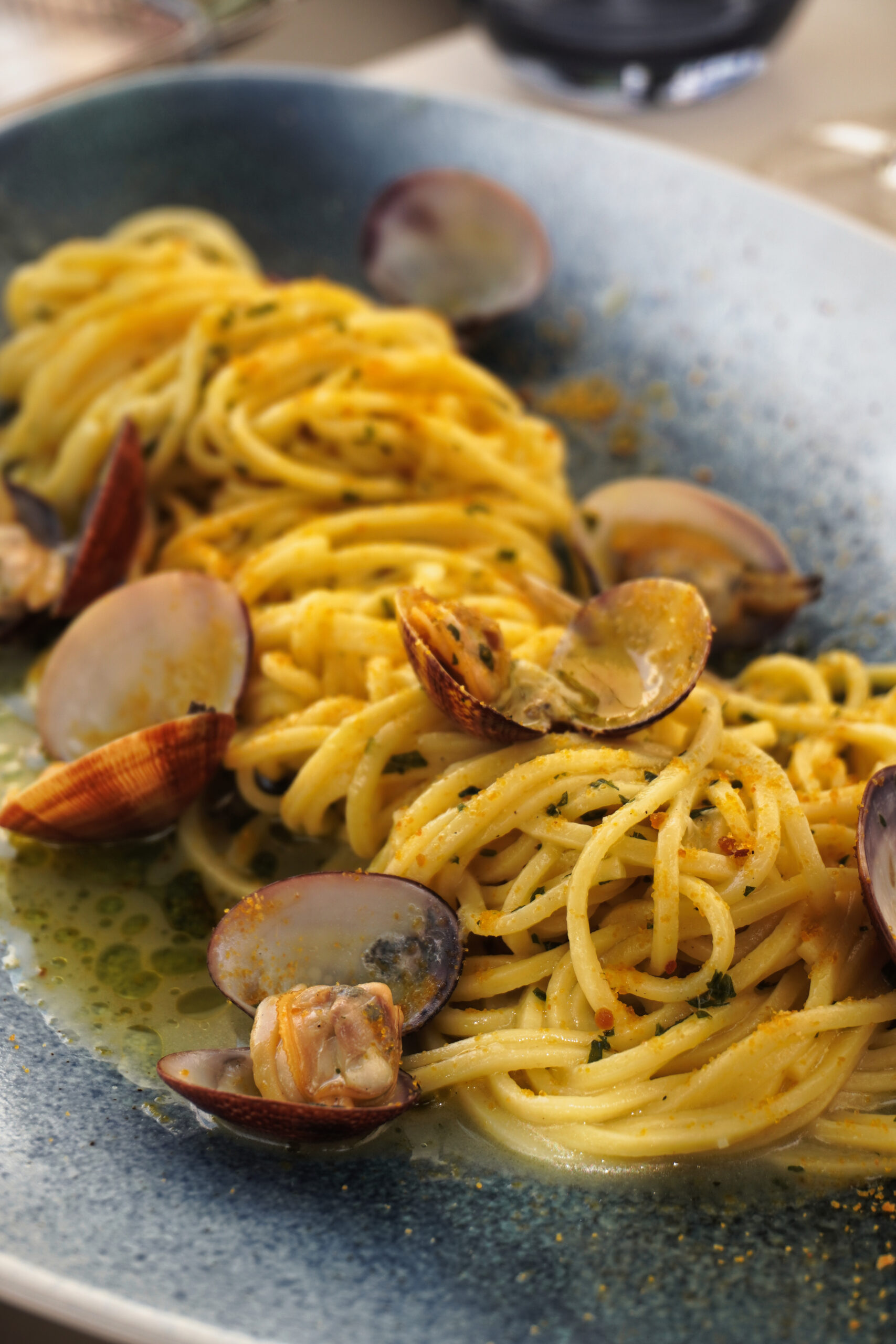 Azur – Cucina d’a mare: il nuovo ristorante di Monopoli tra mare e tradizione 9 chitarrina di lupini di mare, vongole e bottarga di muggine