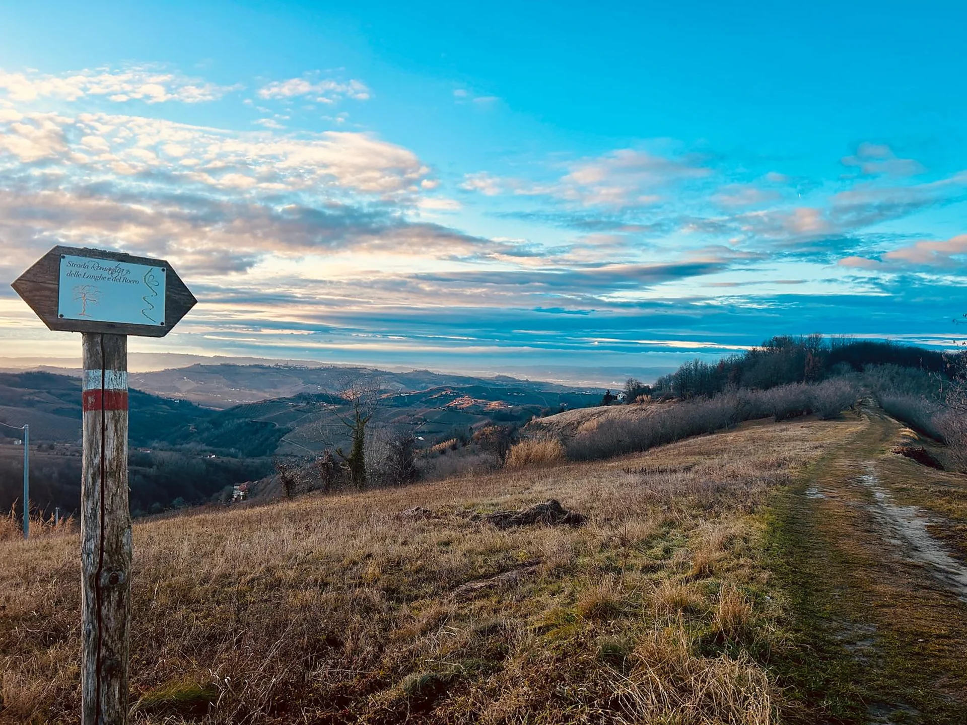 Donna di Langa, il belvedere che racconta l’anima delle Langhe 2 Punto Panoramico Donna di Langa